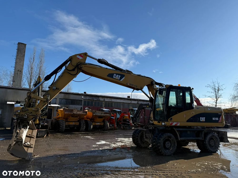 Caterpillar CAT 318 D - 10