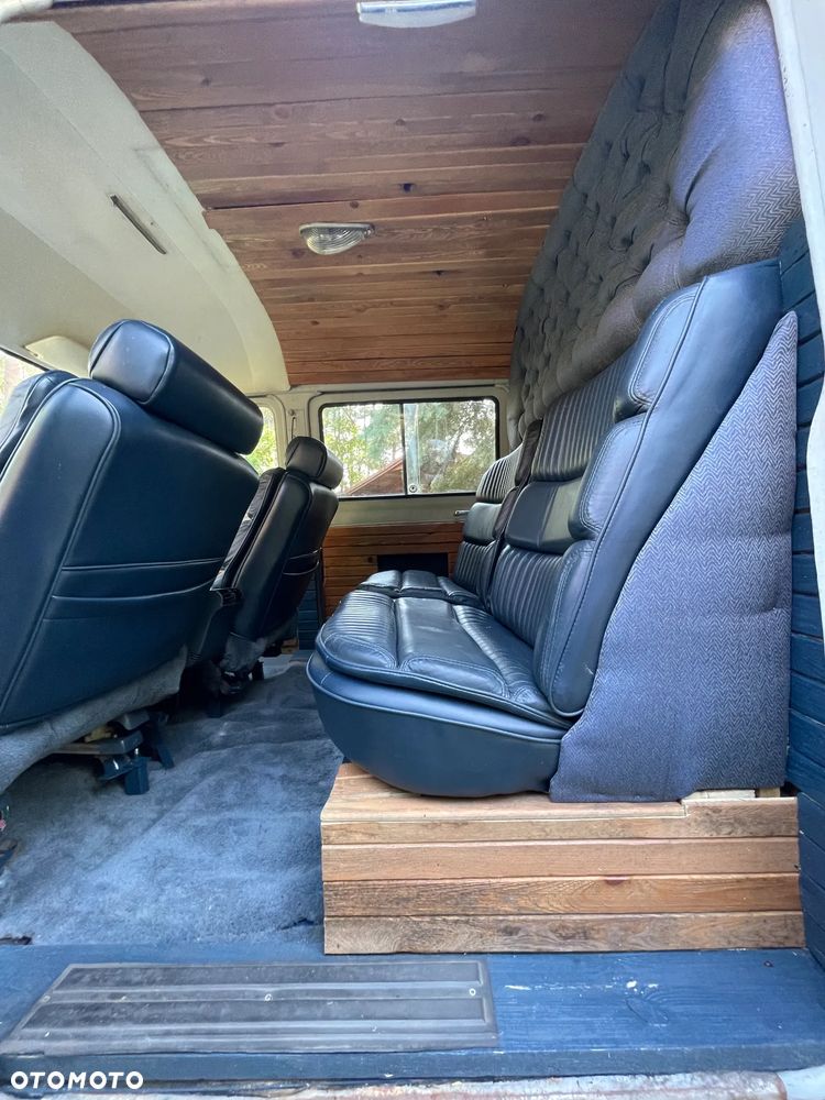 Ford Transit - 8