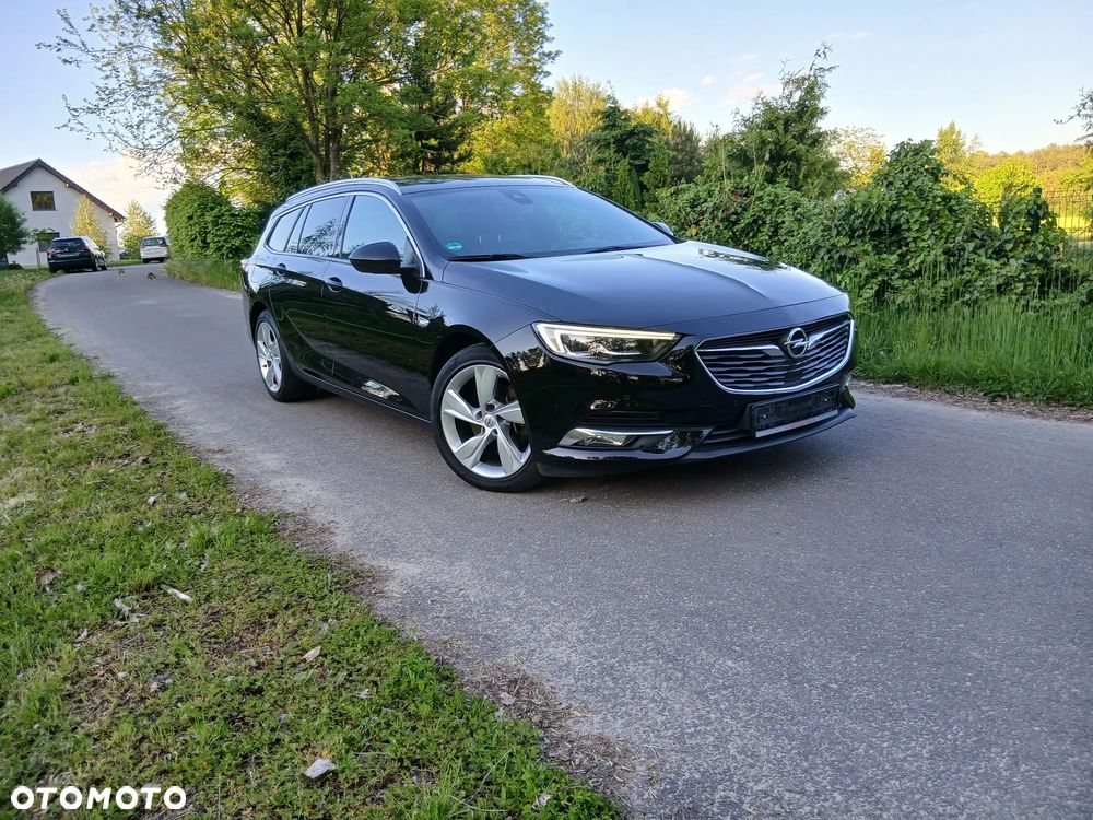 Opel Insignia 2.0 BiTurbo D 4x4 Automatik Ultimate Exclusive - 2
