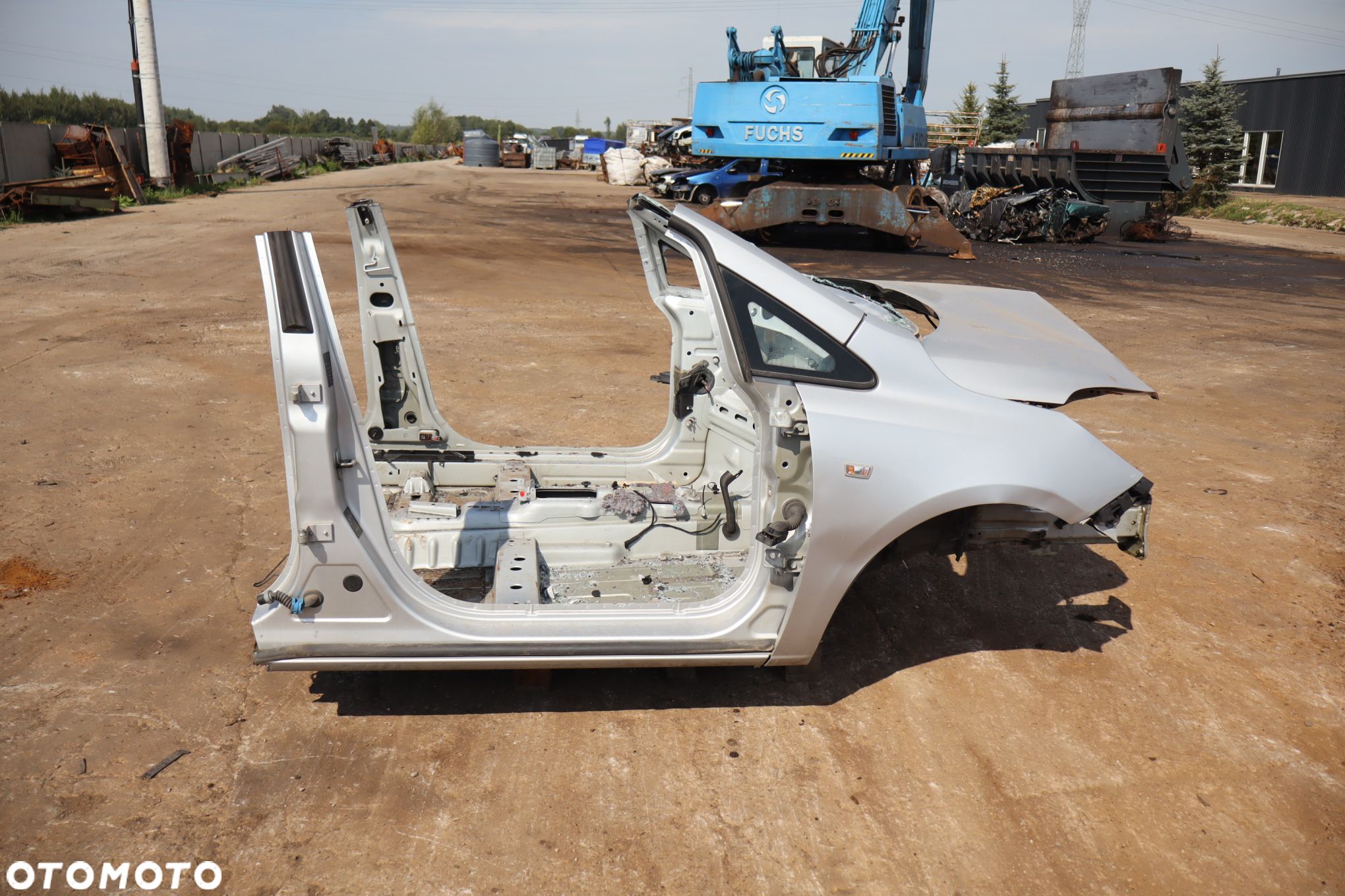 PRZÓD ĆWIARTKA OPEL CORSA E - 1