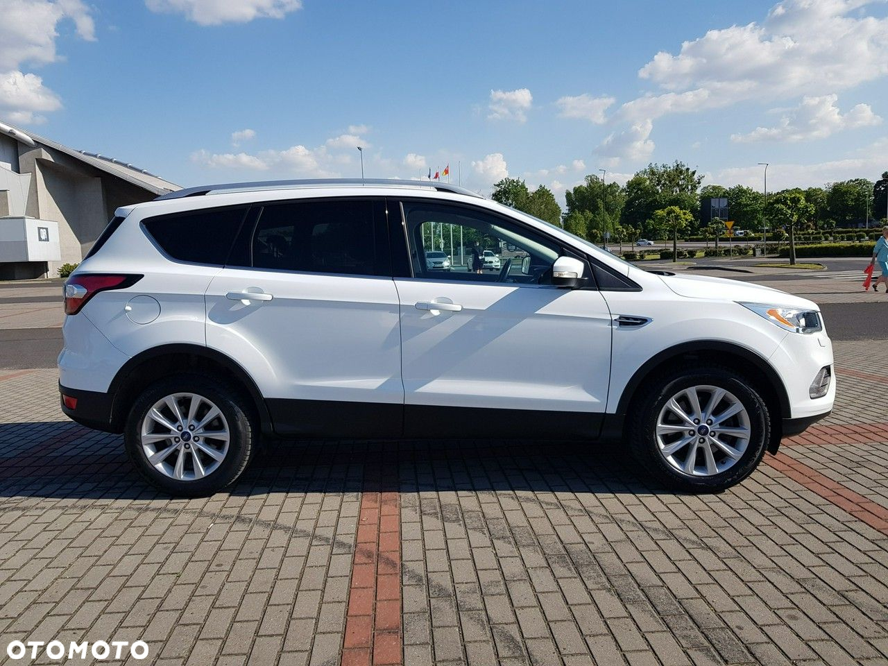 Ford Kuga 2.0 TDCi 2x4 Business Edition - 4