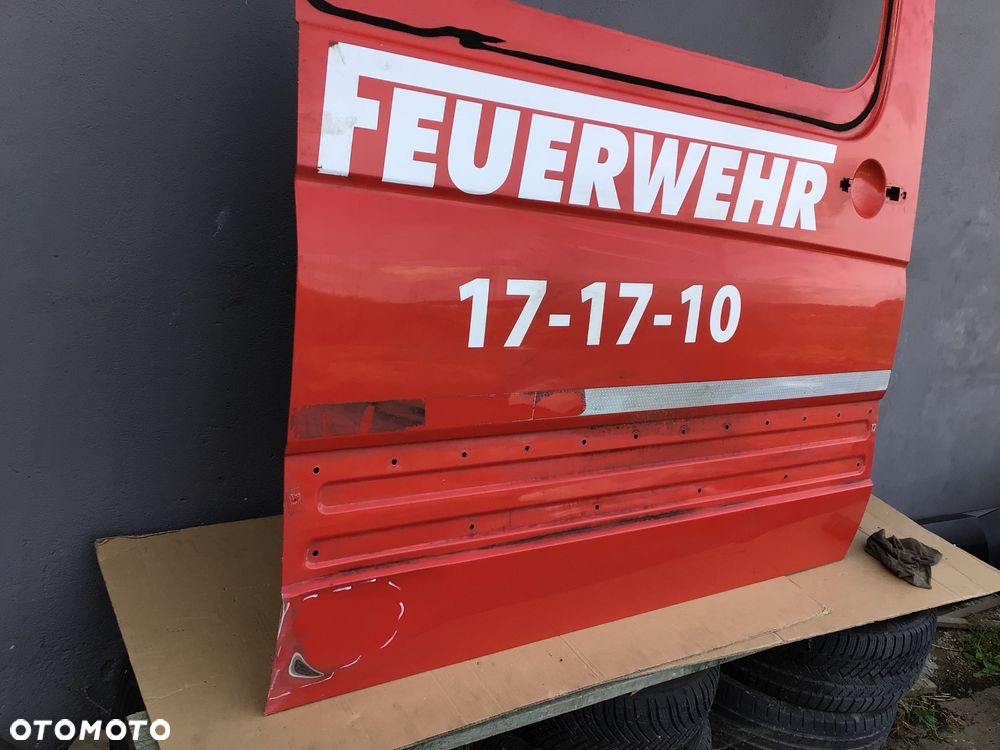 Drzwi prawe boczne przesuwne Mercedes W907 W910 - 2