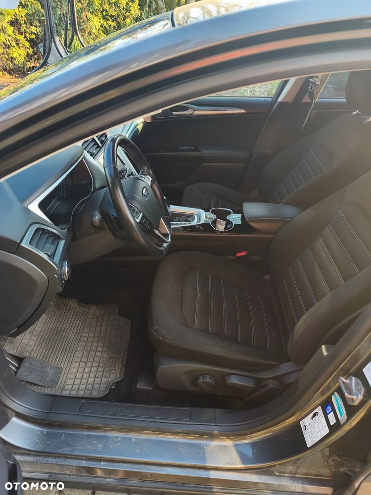 Ford Mondeo 2.0 TDCi Titanium PowerShift - 11