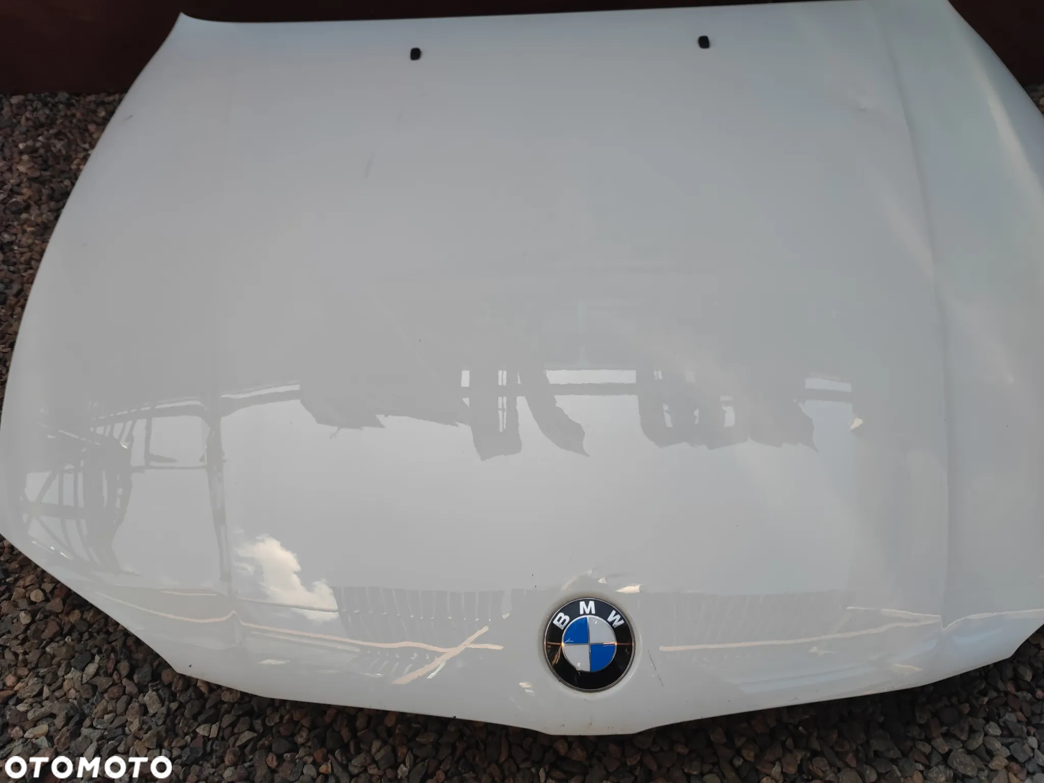 BMW E81 / E82 / E87 / E87LCI / E88  ORYGINALNA MASKA PZEDNIA / POKRYWA SILNIKA PRZÓD W KOLORZE BIAŁYM  ALPINEWEISS III O KODZIE A300 O NR. 41 62 7 162 102 / 41 61 4 415 290 / 41 62 7 134 070 OEM W DOBRYM STANIE - 4