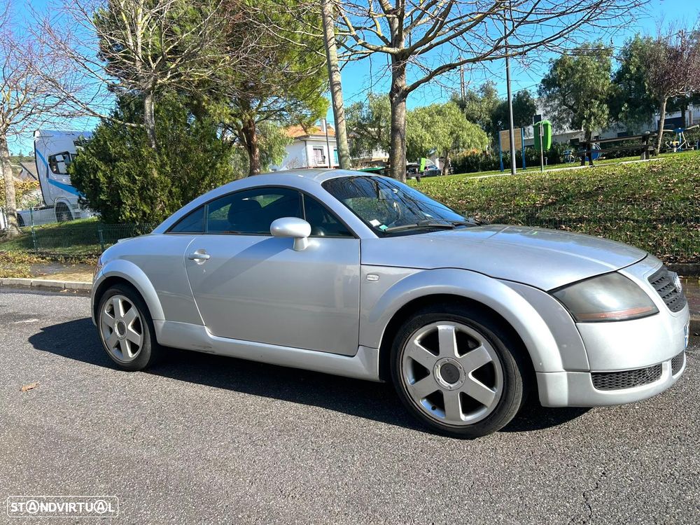 Audi TT Coupé 1.8 T - 1