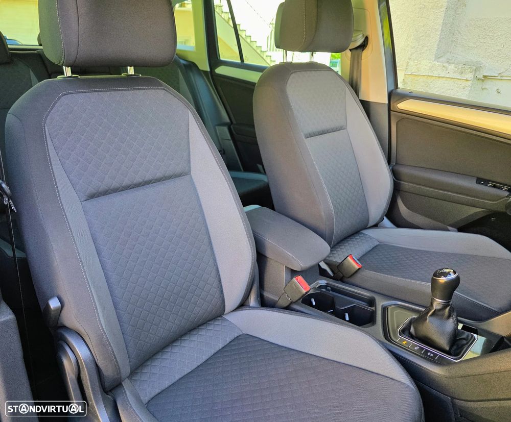 VW Tiguan 1.5 TSI Confortline - 48