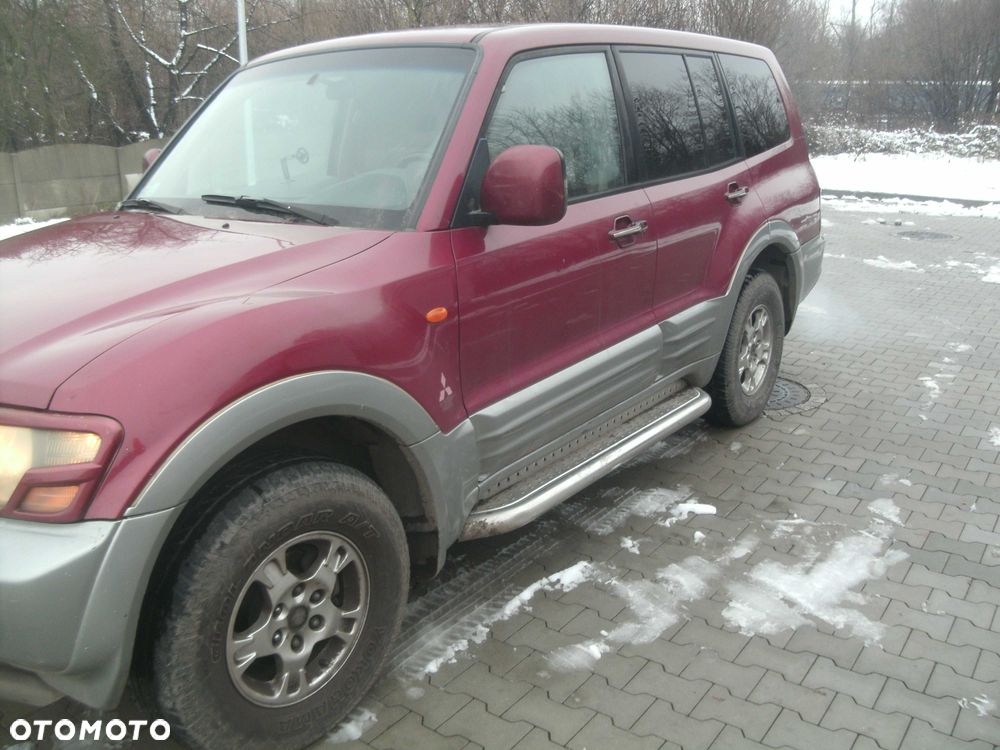 Mitsubishi Pajero - 2