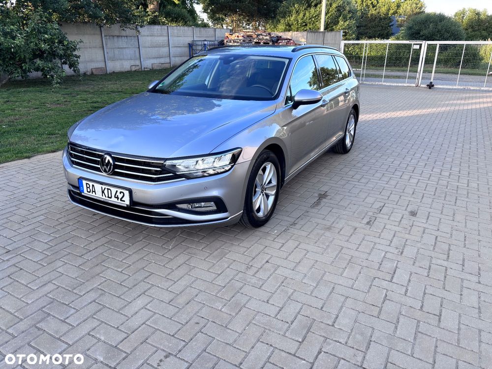 Volkswagen Passat 2.0 TDI SCR DSG Comfortline - 3