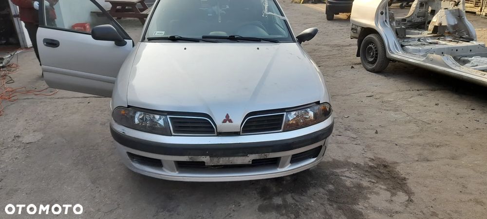 Lampa lewa prawa Mitsubishi CAISMA Lift - 2