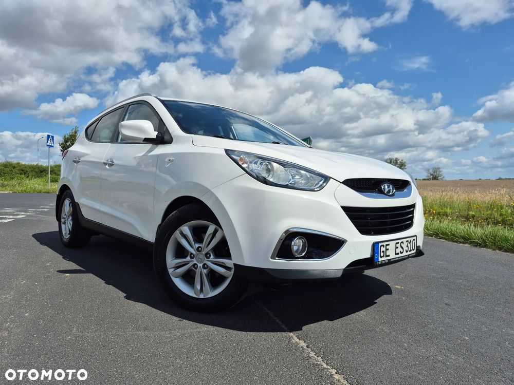 Hyundai ix35 2.0 CRDi 4WD Automatik Fifa World Cup Silver Edition - 2