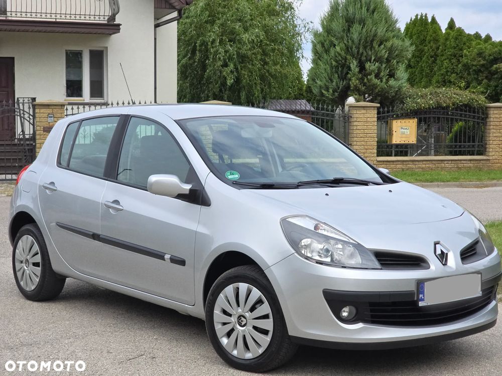 Renault Clio - 2