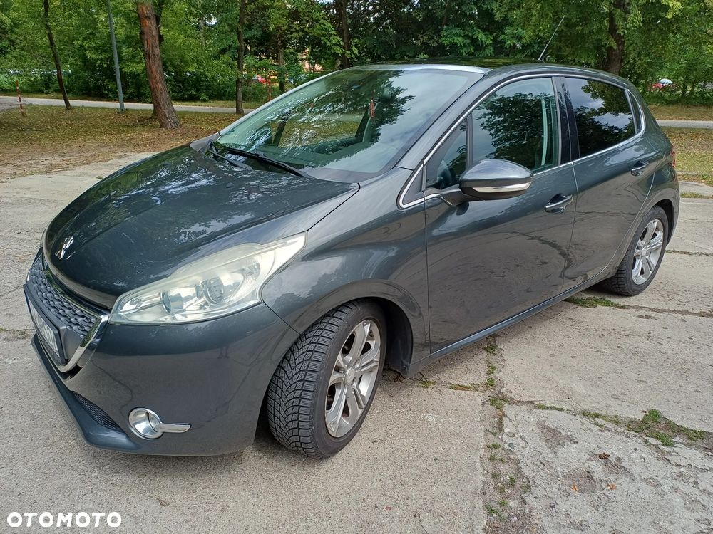 Peugeot 208 1.6 VTi Allure - 1