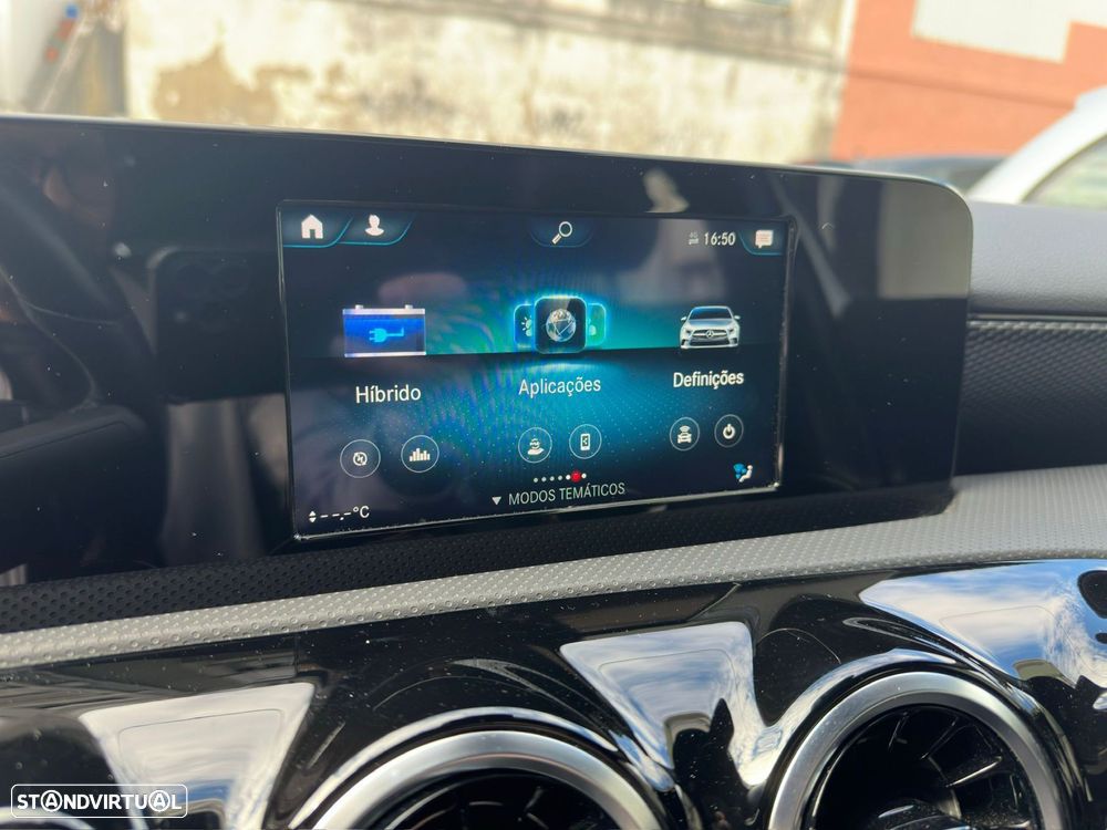 Mercedes-Benz A 250 - 21