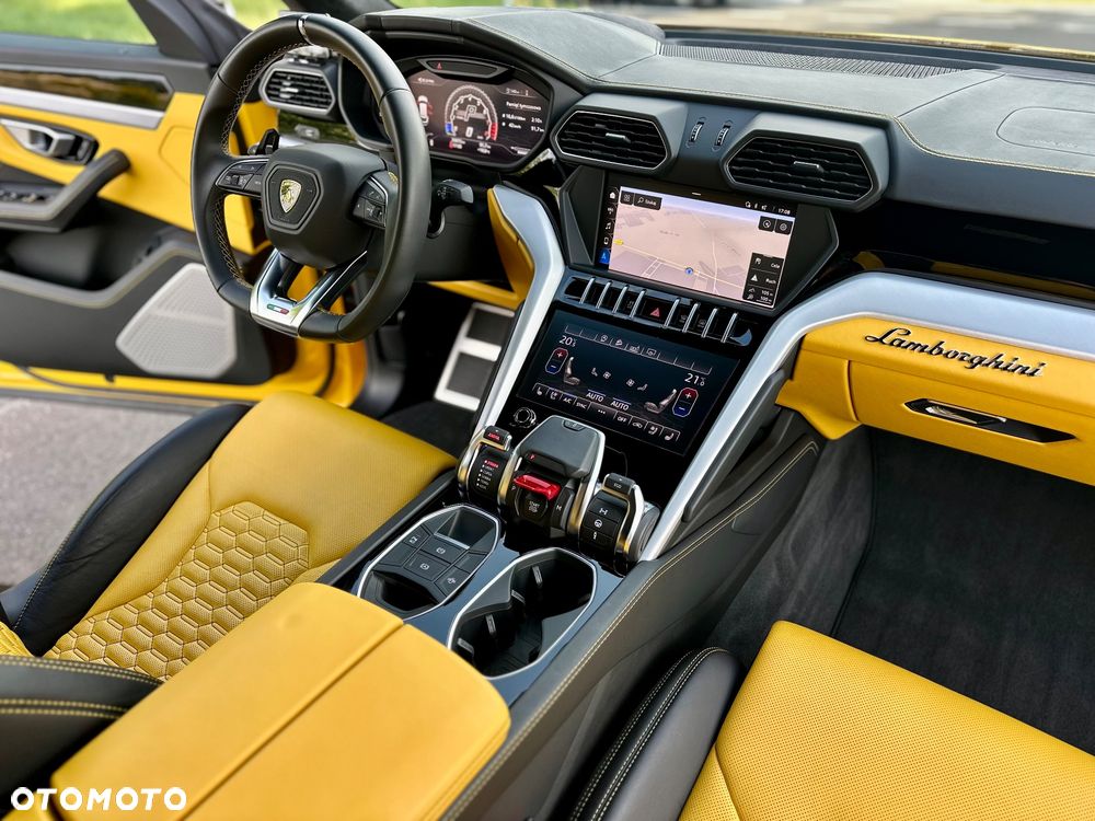 Lamborghini Urus - 23