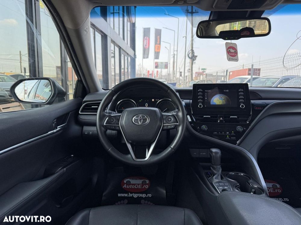 Toyota Camry - 9