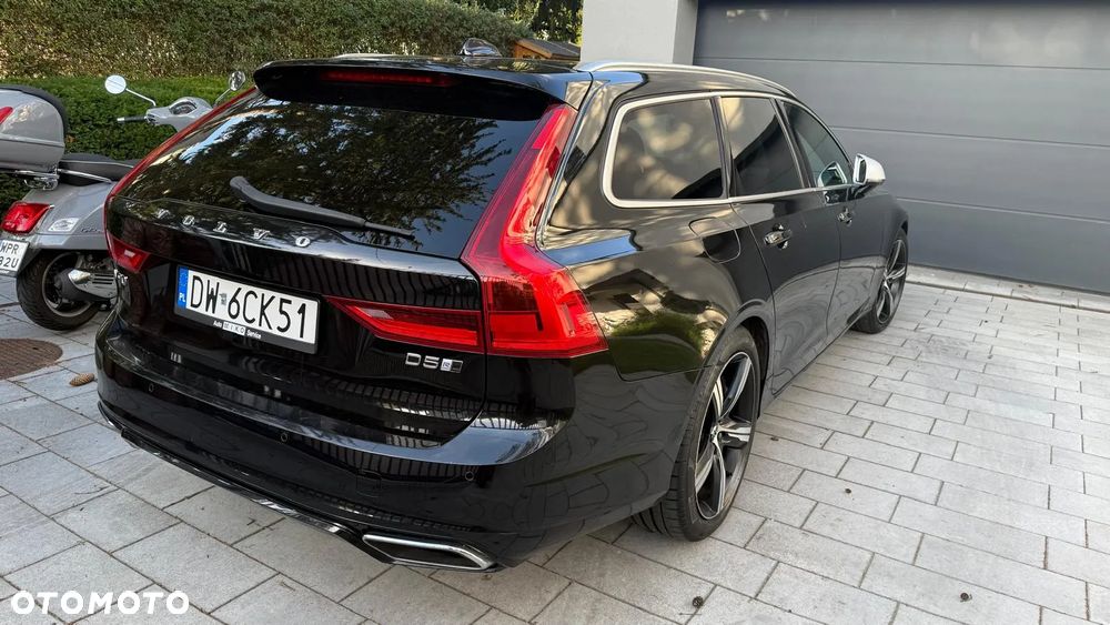 Volvo V90 D5 SCR AWD R-Design - 9