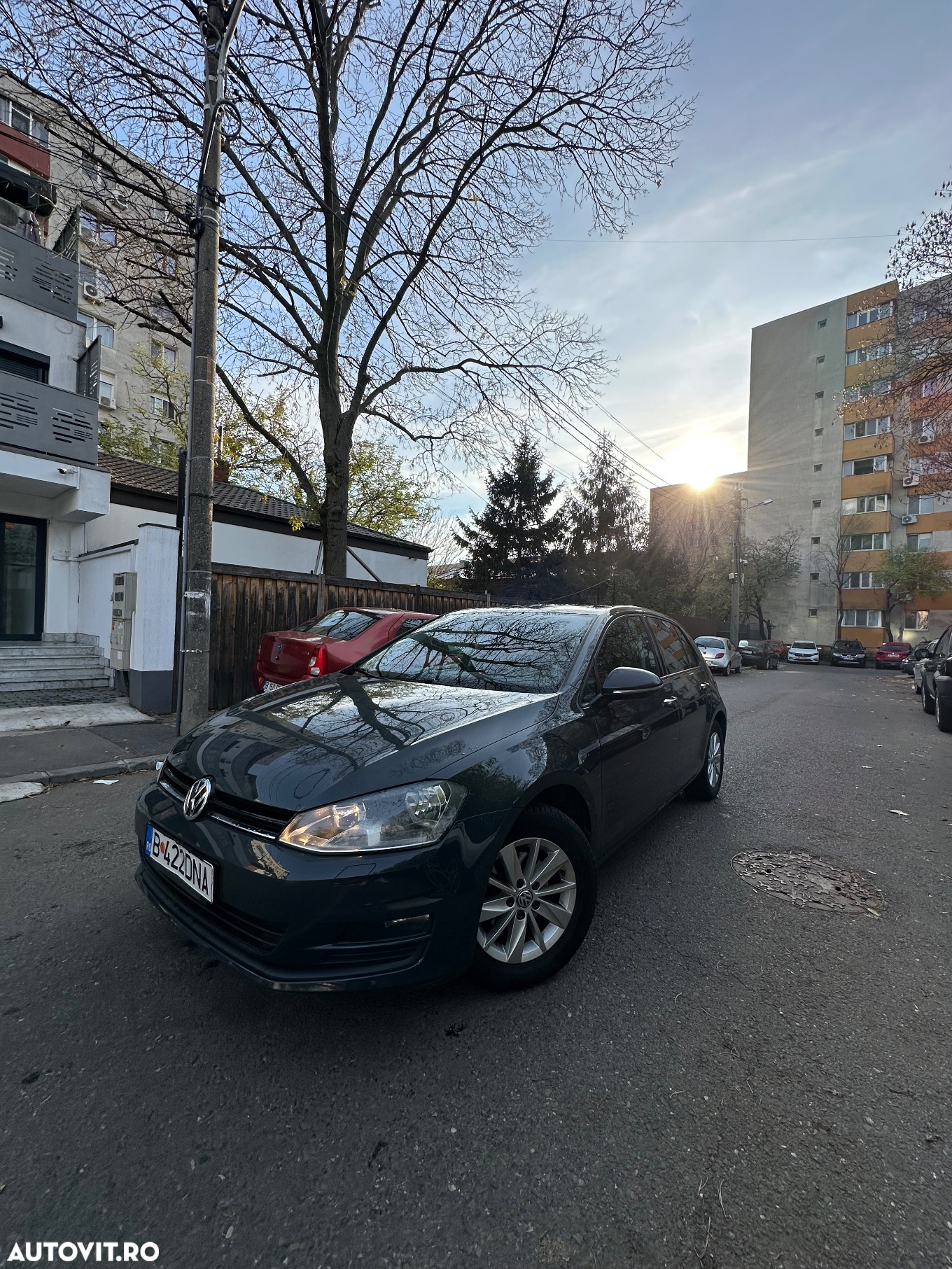 Volkswagen Golf 1.2 TSI BMT Comfortline - 2