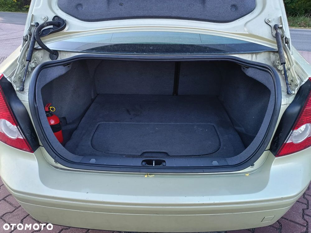 Volvo S40 1.8 - 11