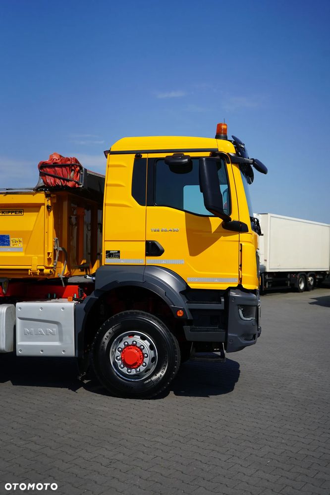 MAN TGS / 26.430 / EURO 6 / WYWROTKA / 6 X 6 / HYDROBURTA - 35
