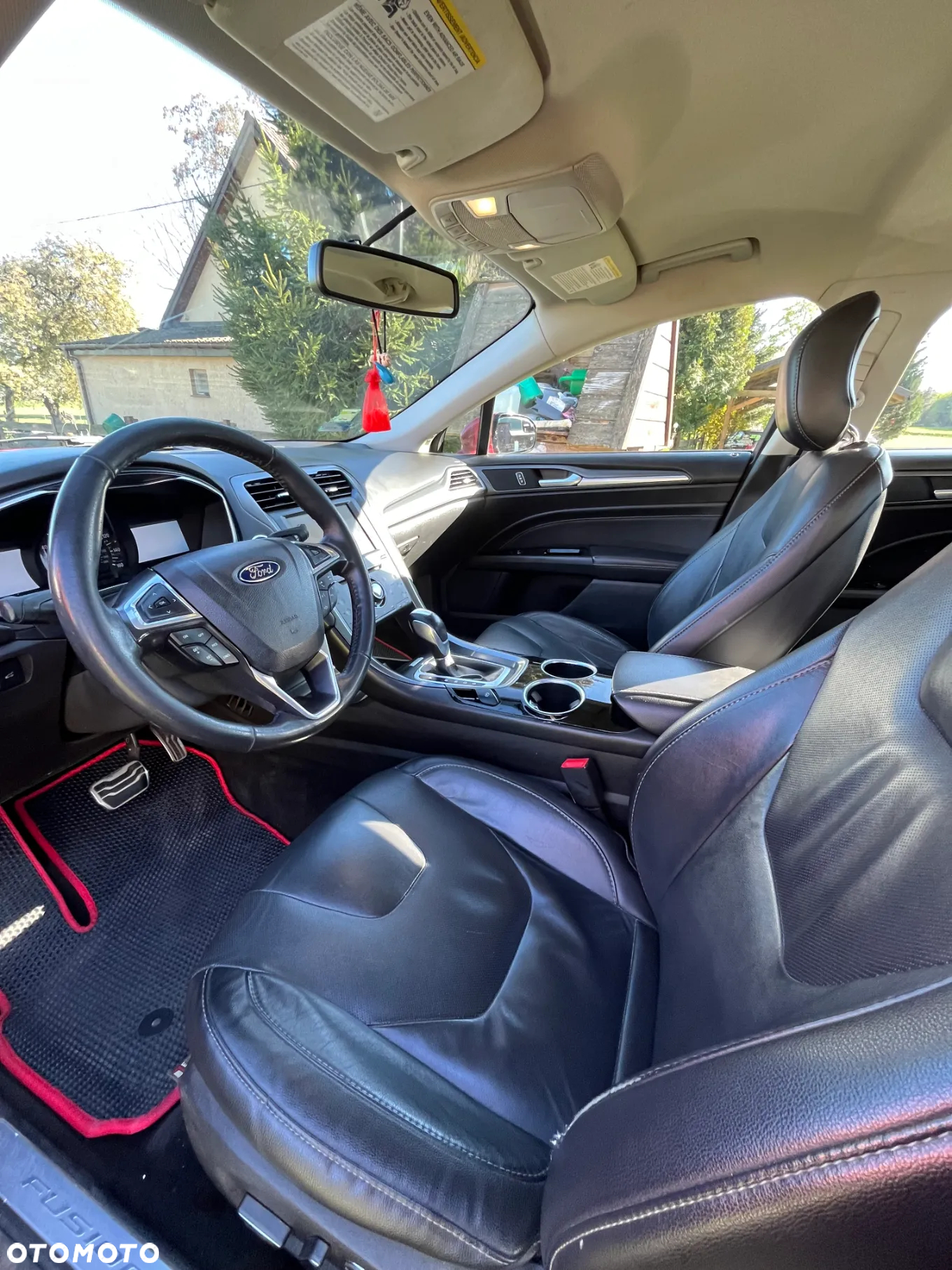 Ford Fusion 2.0 EcoBoost Titanium - 37