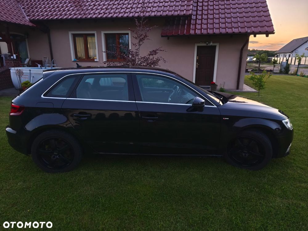Audi A3 Sportback 2.0 TDI S line Sportpaket - 9