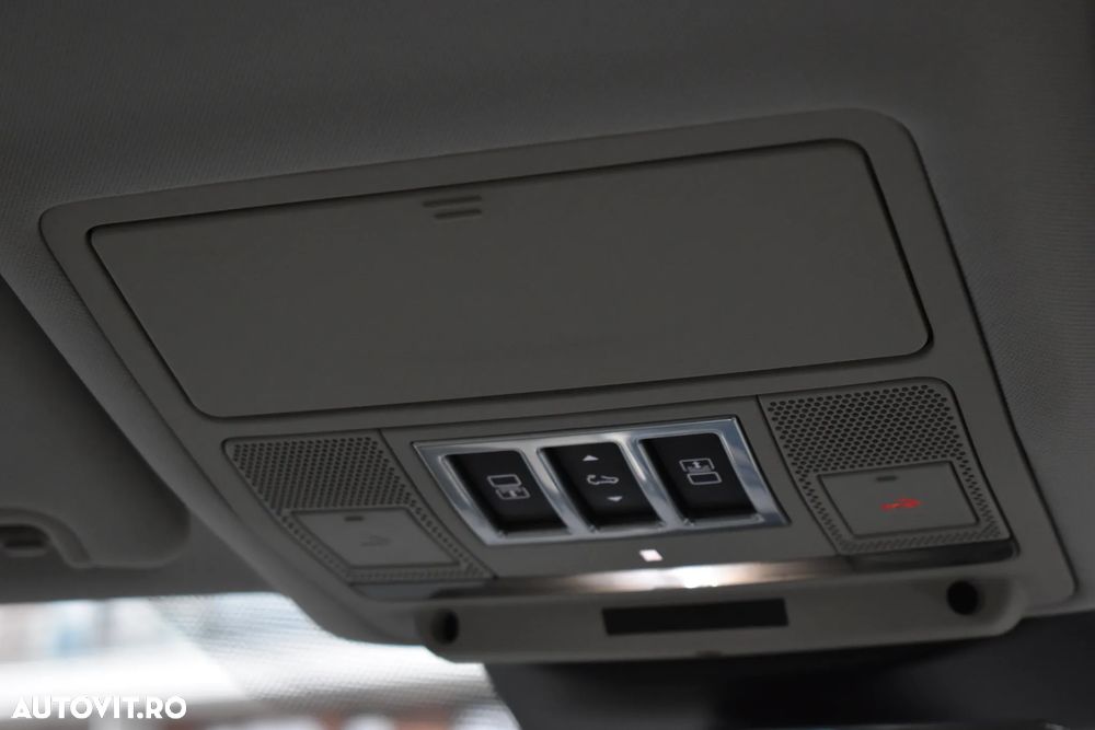 Land Rover Discovery 2.0 L SD4 HSE Luxury - 20