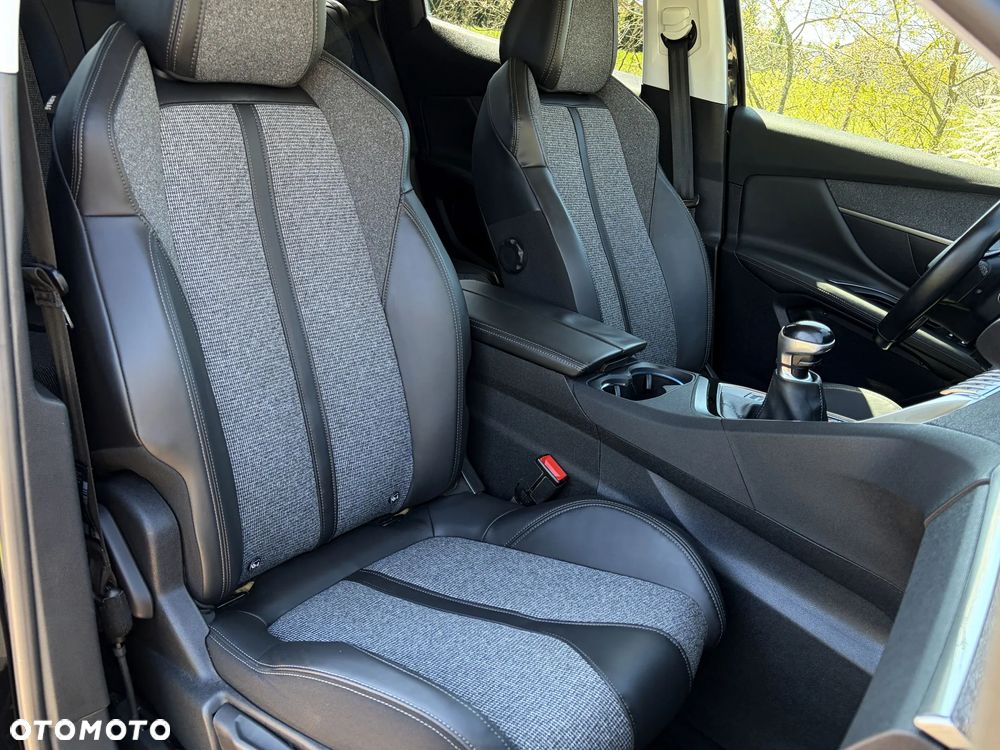 Peugeot 3008 2.0 BlueHDi Allure - 24