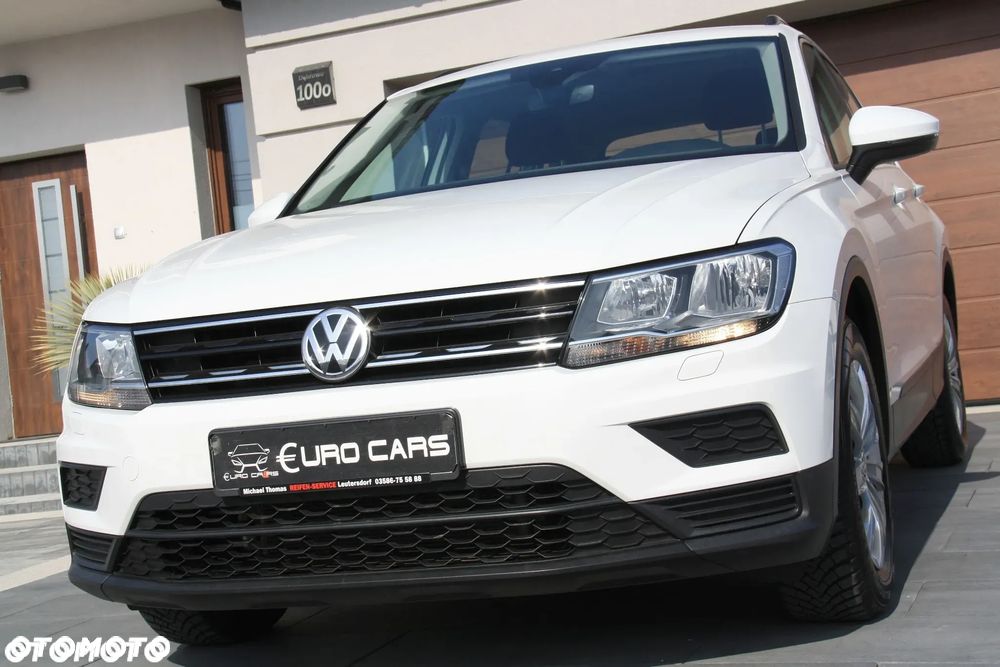 Volkswagen Tiguan - 1