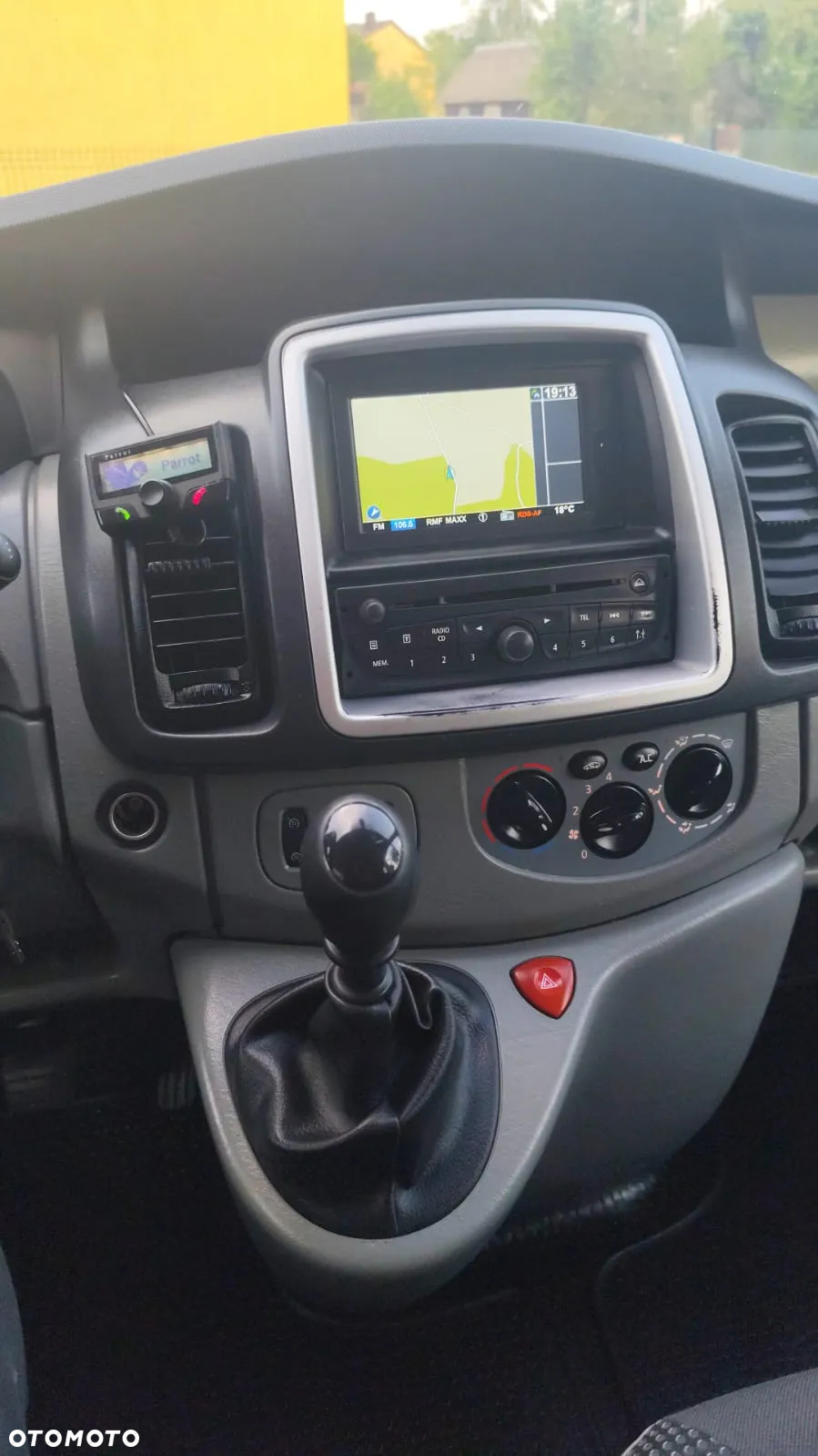 Opel Vivaro - 13