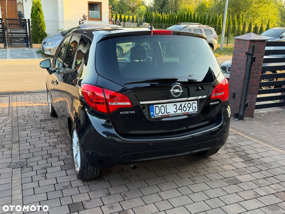 Opel Meriva 1.4 T Design Edition S&S - 11