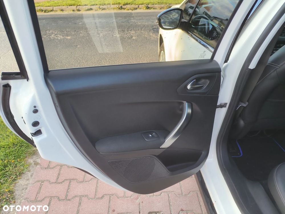 Peugeot 2008 PureTech 82 Allure - 12