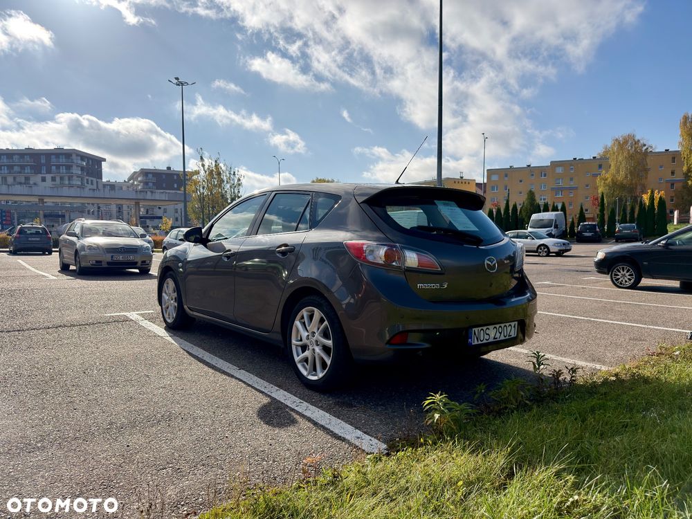 Mazda 3 2011 photo 4