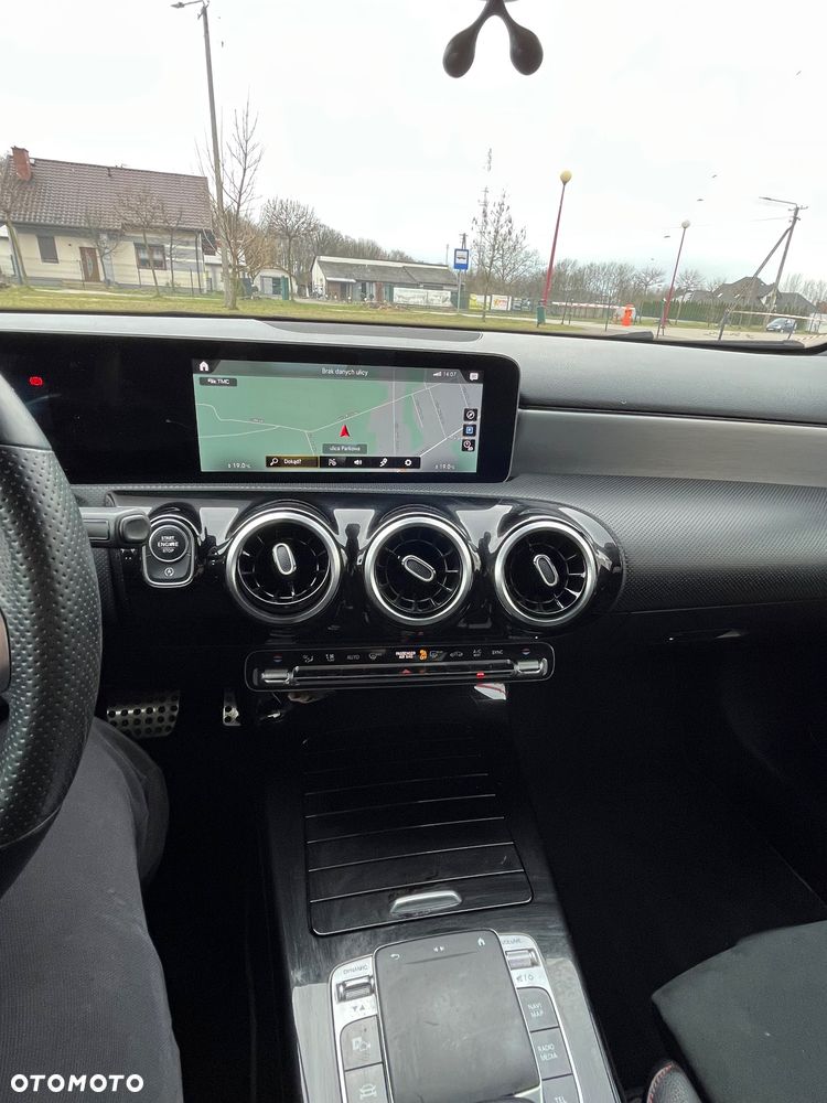 Mercedes-Benz Klasa A 180 d 7G-DCT AMG Line - 13