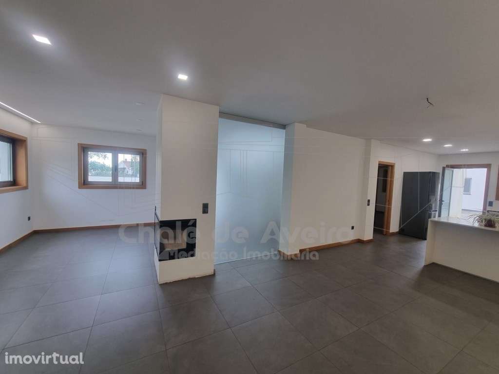 Moradia T4 em Albergaria a Velha - Grande imagem: 3/38