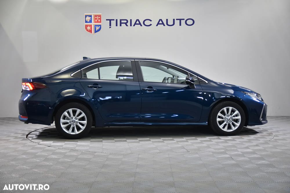 Toyota Corolla - 7
