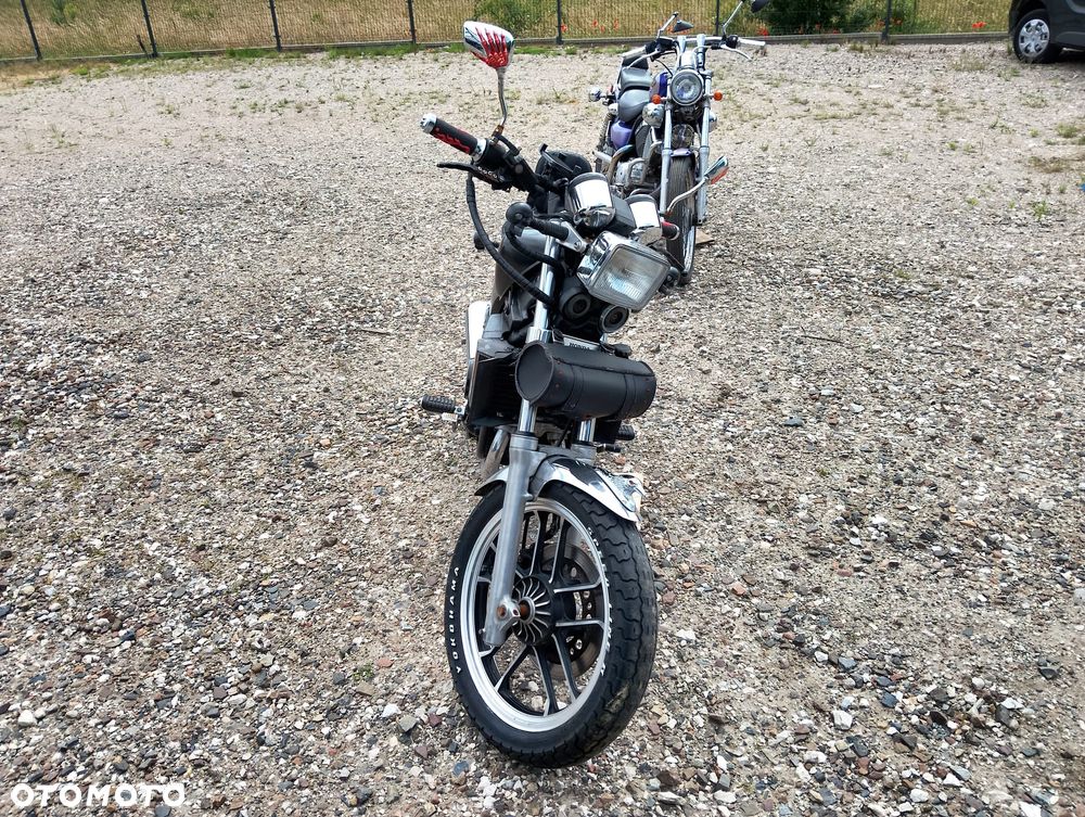Honda VF - 8