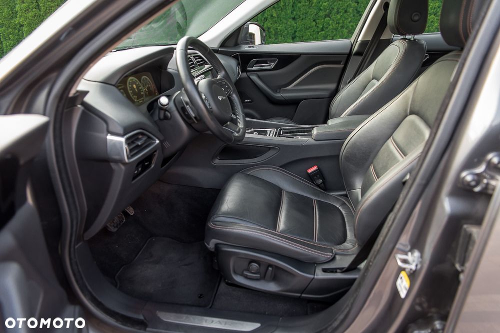 Jaguar F-Pace 2.0 i4D AWD Prestige - 13
