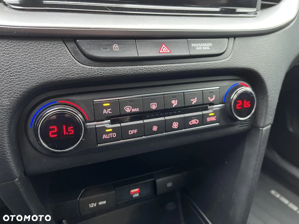 Kia XCeed 1.0 T-GDI L - 20