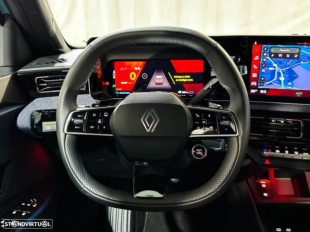 Renault 4 E-Tech 52 kWh Iconic Autonomia Conforto - 21