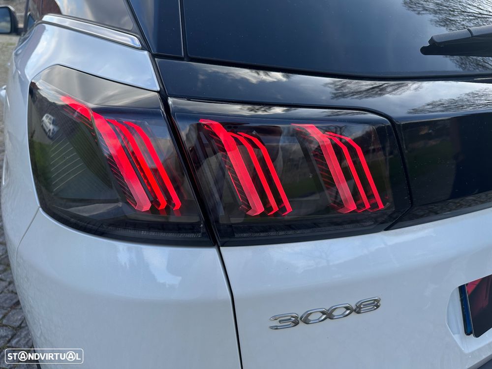 Peugeot 3008 1.6 Hybrid4 GT Line e-EAT8 - 13