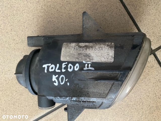 HALOGEN PRAWY PRZEDNI PRAWY PRZÓD SEAT TOLEDO II - 2