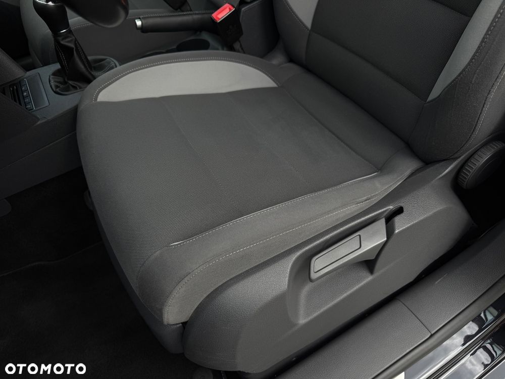 Volkswagen Touran 2.0 TDI DPF BlueMotion Technology Life - 15
