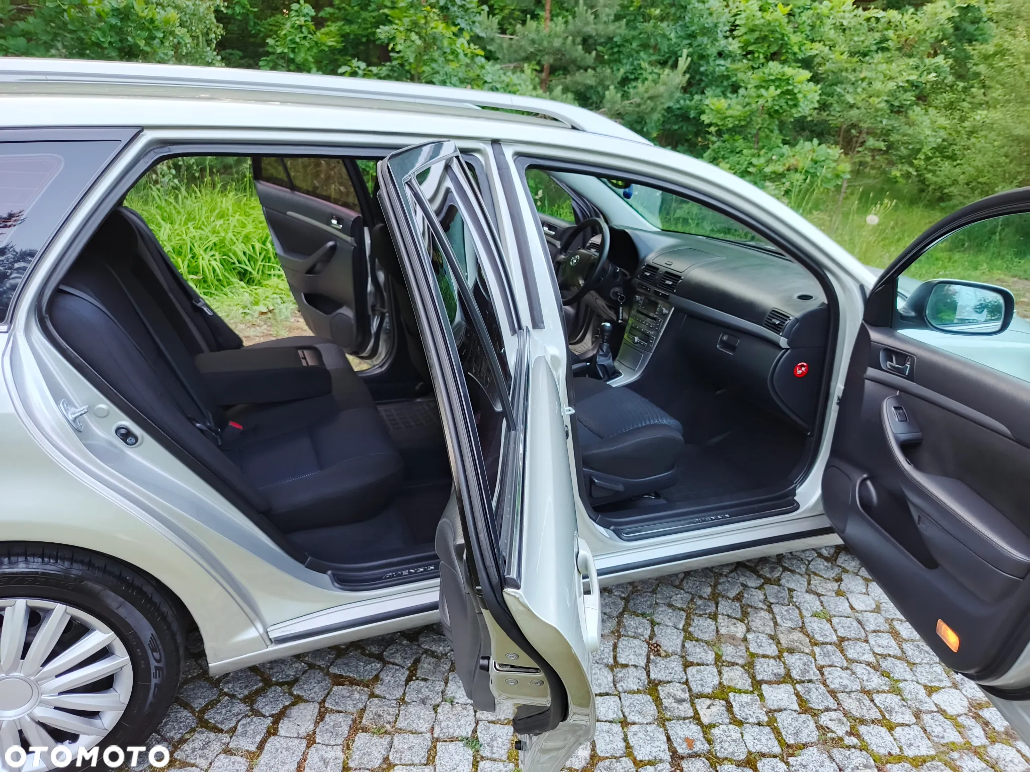 Toyota Avensis 2.0 D-4D Sol - 7