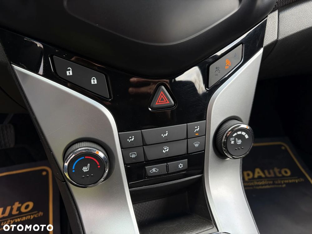 Chevrolet Cruze 1.8 LT+ - 30