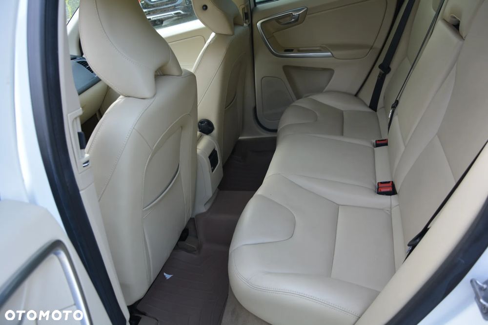 Volvo XC 60 - 18