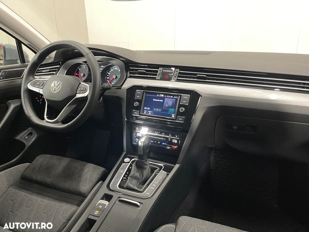 Volkswagen Passat 2.0 TDI DSG Comfortline - 9