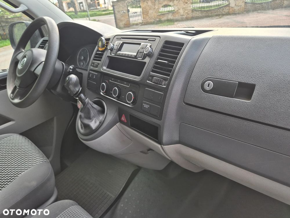 Volkswagen T5 - 20