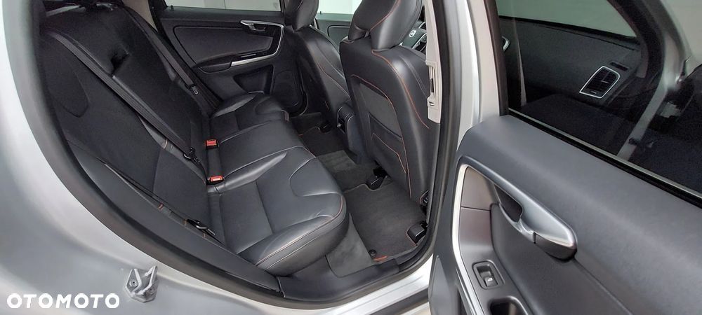 Volvo XC 60 D3 Geartronic Ocean Race - 29