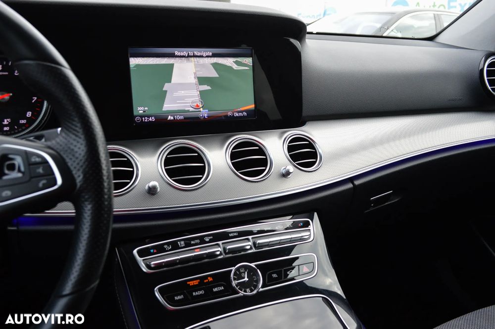 Mercedes-Benz E 200 4Matic 9G-TRONIC Avantgarde - 24