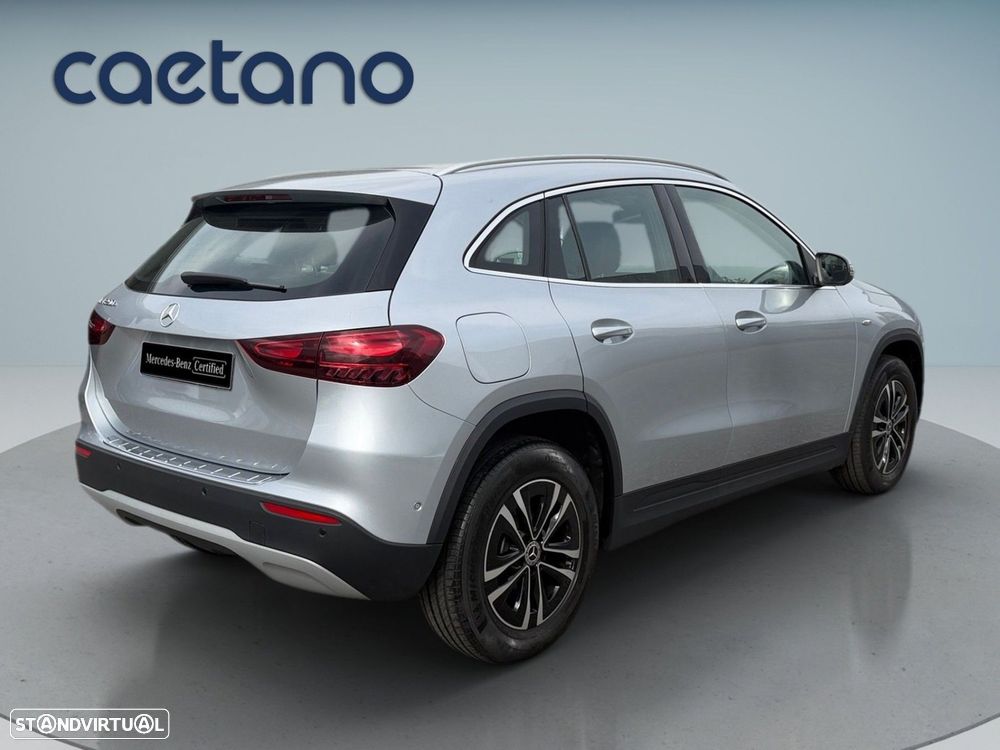 Mercedes-Benz GLA 250 e - 5
